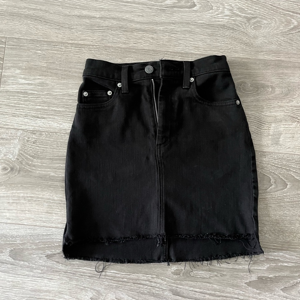 Wilfred Free Denim Skirt